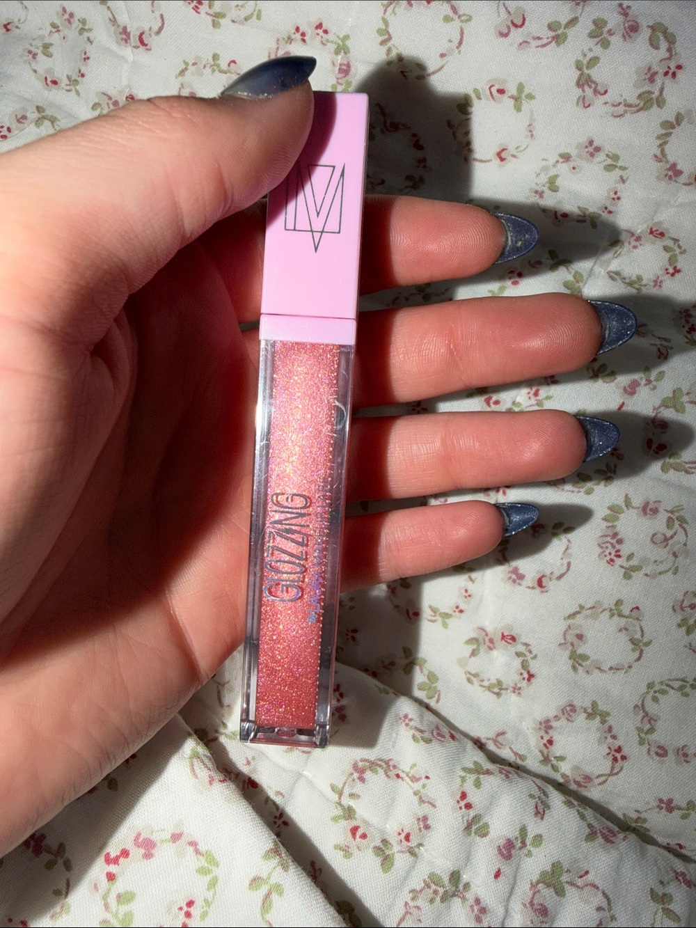 Glowing Pink Shimmer Lip Gloss - Pink
